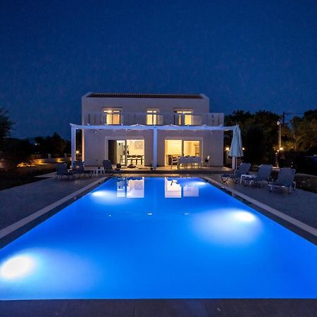 Villa Boviana With Private Swimming Pool Agios Sostis  Zewnętrze zdjęcie